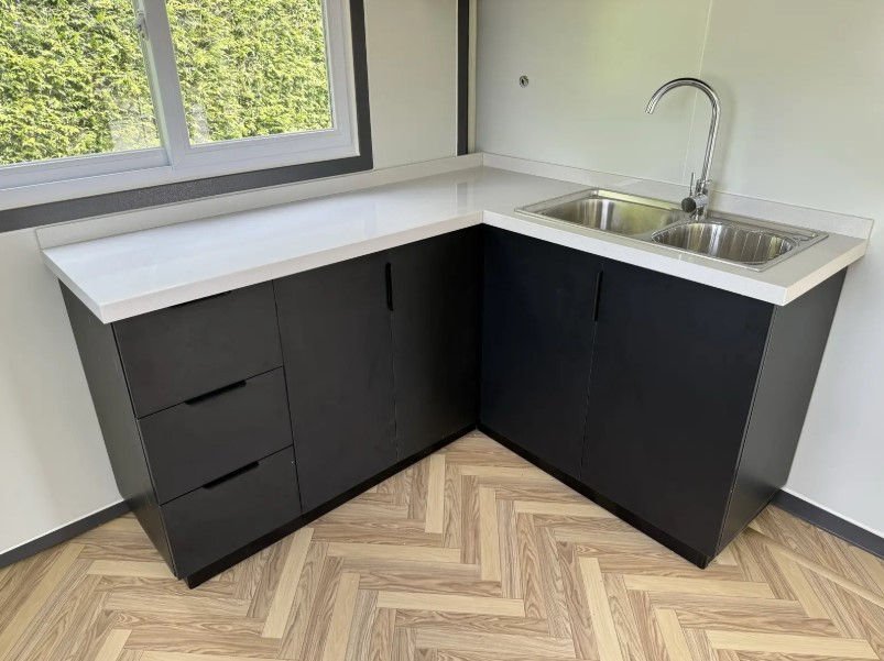 Moderna mini casa di 36 m² – 2 camere da letto e cucina attrezzata - immagine 13