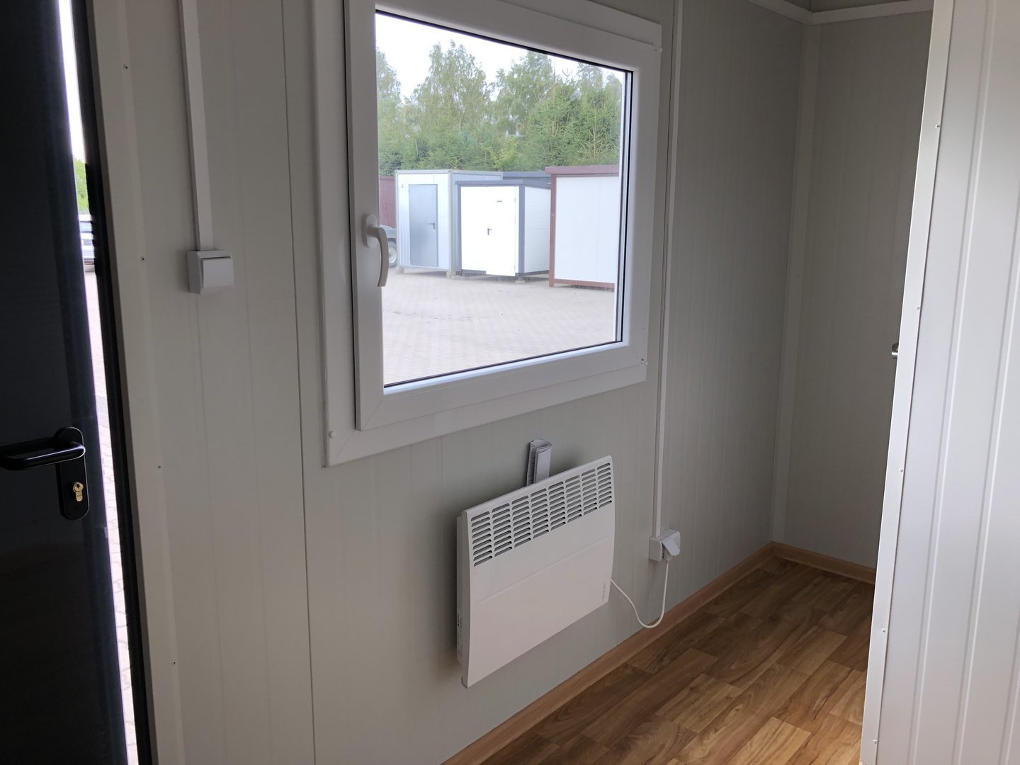 Container ufficio 4×2,20 metri con servizi igienici - immagine 12