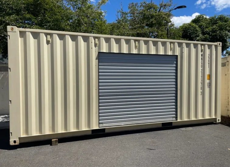 Container marittimo da 20 piedi, viaggio unico, con porta avvolgibile. - immagine 2