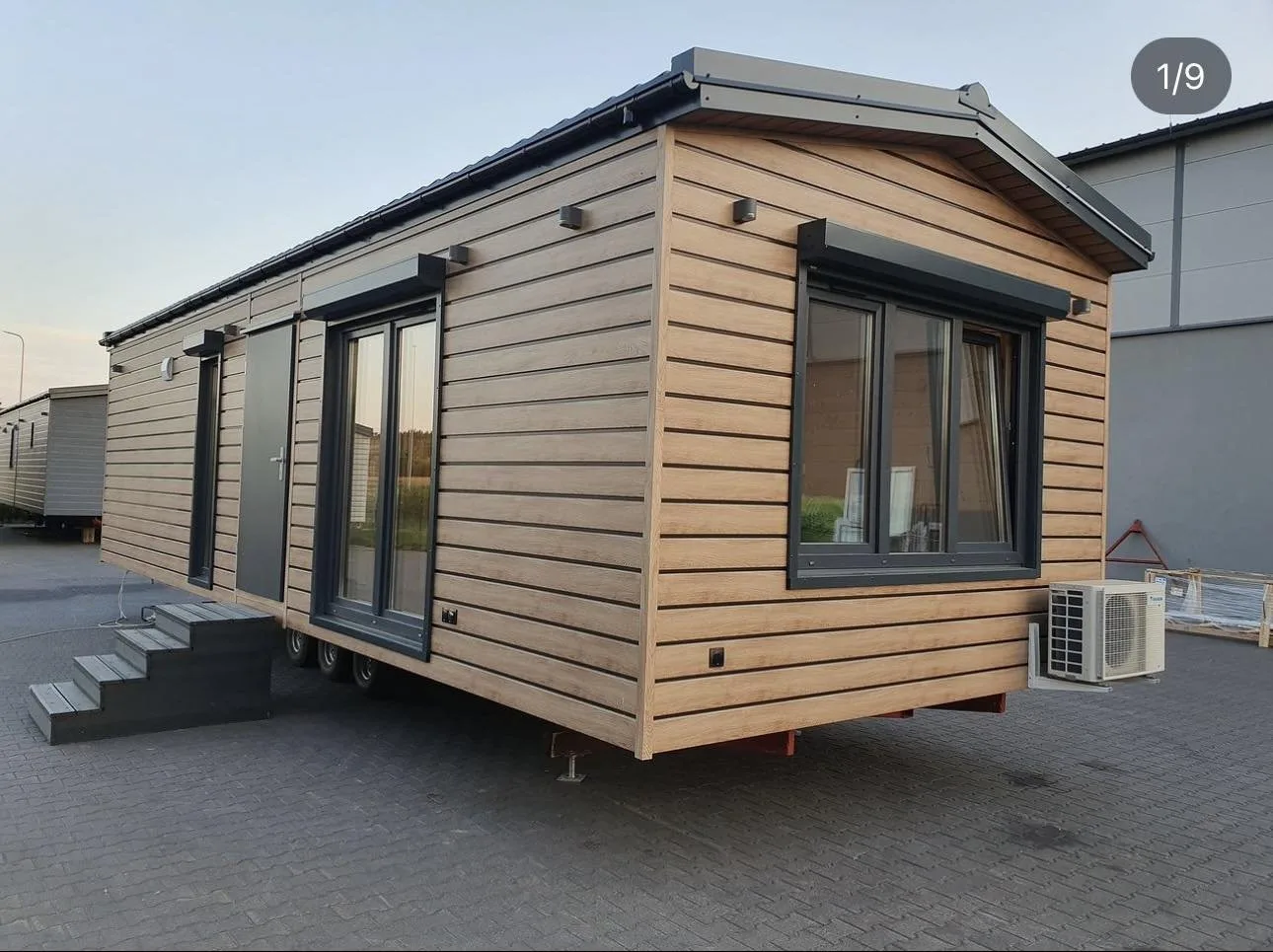 Casa mobile moderna – Dimensioni 10,5 x 3,8 m