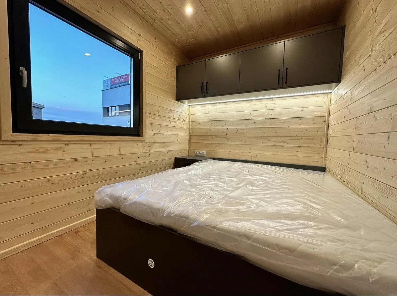 Casa mobile moderna – Dimensioni 10,5 x 3,8 m - Image 8