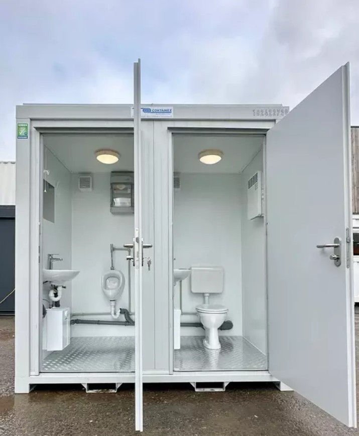 Contenitore sanitario doppio 2,4 x 1,5 m – WC + orinatoio separati - Image 3