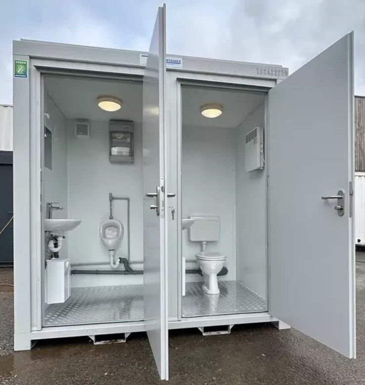 Contenitore sanitario doppio 2,4 x 1,5 m – WC + orinatoio separati - Image 9