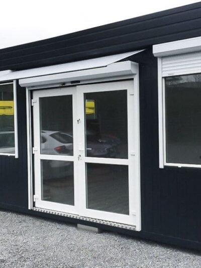 Container commerciale da 29,4 m² – Spazio commerciale modulare e funzionale